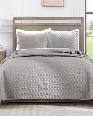 Reversible King Size Quilt Set, 3-Piece Lightweight Quilts Soft Bedspreads Bed Coverlets, Light Grey